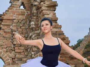 沉默的极致表达，爱丝写真壁纸带你品味细腻之美