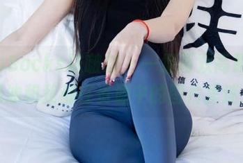 BoBoSocks袜啵啵 - 一组两双高跟鞋，奶油和我都在资源中的图片里迷失