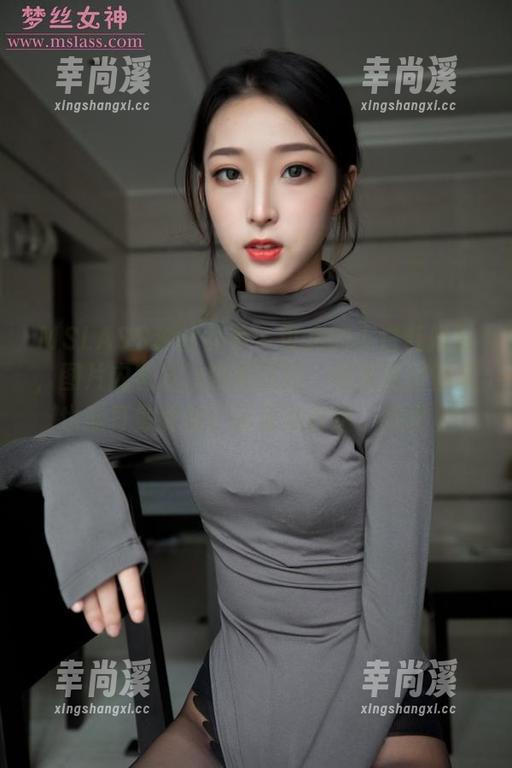MSLASS梦丝女神 - 可岚的小白鞋搭配，图片内容才让我意识到，原来坚持简单也能打败复杂！资源就在这，嘿嘿。