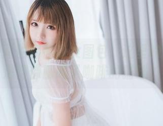 喵糖映画的蔷薇少女图包：这里的少女活泼得像刚喝了咖啡的猫咪。