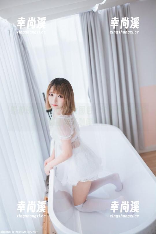 喵糖映画的蔷薇少女图包：这里的少女活泼得像刚喝了咖啡的猫咪。