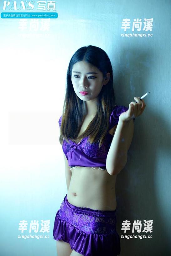 PANS - 没想到折折的最新写真竟藏着双11福利，消费就像一场冒险
