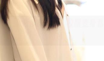 ROSI - 小莉亲自上阵，校服变身私房美炸图包