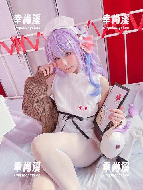 来点不一样的家教课程！SayoMomo的私拍套图挑战你惯有的学习模式。