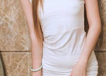 TouTiao头条女神 - 走过路过不要错过！杜花花的死库水图包，资源还在发光。