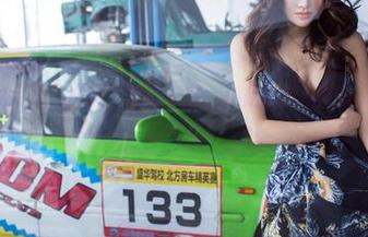 TuiGirl推女郎 - 白裙不止是穿着，还是赵纹清的作品带来的轻松气息。