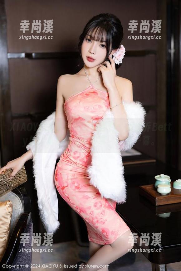 XIAOYU语画界 - 图册掠影：周思乔Betty与比基尼的百变故事，一页一幕。