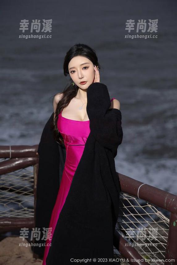 XIAOYU语画界 - 安琪Yee和她的毛衣，图集中藏着你看不见的小野心