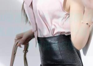 XIAOYU语画界 - 嘘…绯月樱cherry的水手服私房图包，保留了多少时光的悸动？小声说给你听