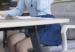 Xiuren秀人网 - 夏晓Maggy的妹妹图包下载，像个轻飘飘的夏天，一不小心就被卷进梦里了。