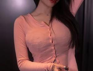 Xiuren秀人网 - 子纯儿Annie与瑜伽：一组写真里的闲聊与温馨