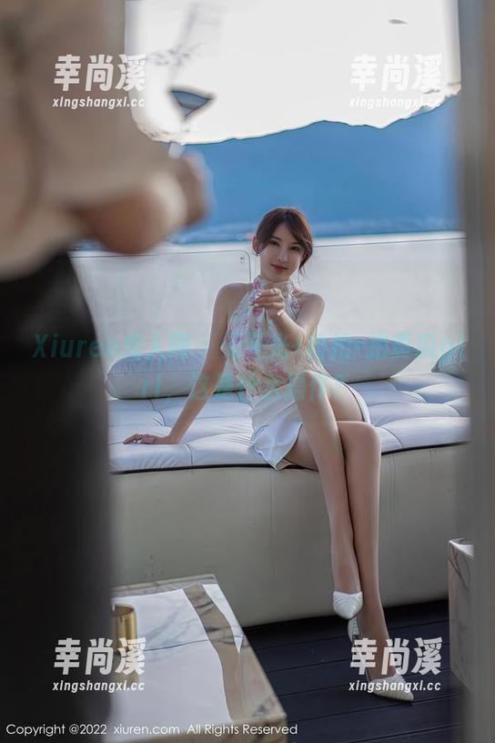 Xiuren秀人网 - 无圣光+自拍=拍黄瓜girl，这是什么操作？