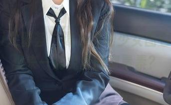 YouMi尤蜜荟 - 谭小灵的少女图包，想不想来一剂免费甜蜜毒素？