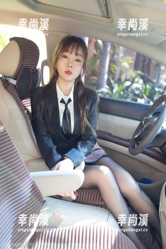 YouMi尤蜜荟-谭小灵 YouMi尤蜜荟 - 谭小灵的少女图包,想不想来一剂免费甜蜜毒素?