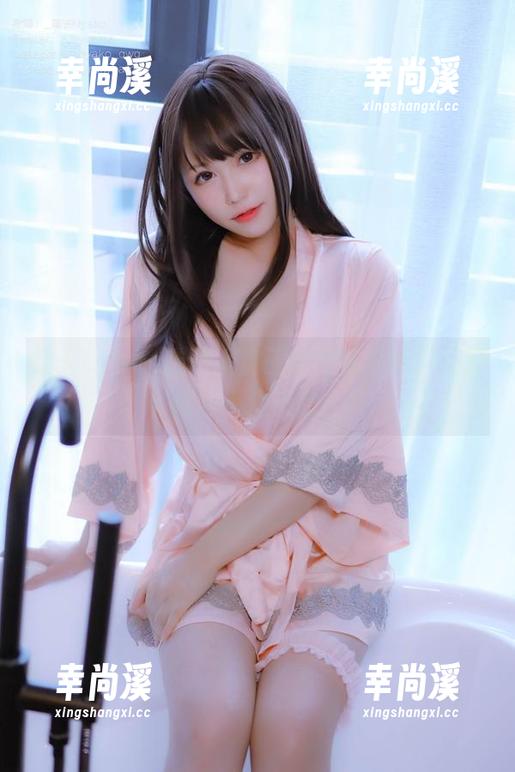 nyako喵子大魔王 打卡nyako喵子大魔王的樱花汉服,资源福利不止于此!