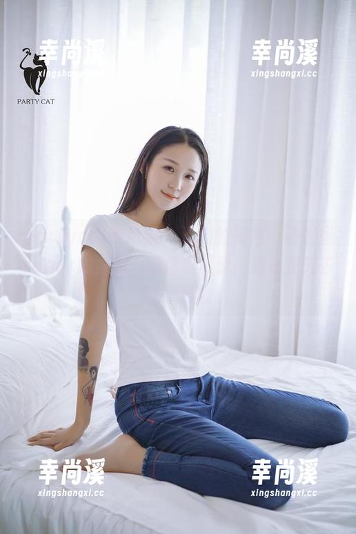 partycat轰趴猫 - 滑稽的视角：杨晨晨sugar的图集，剧情很复杂，我还是先去泡杯咖啡。