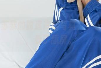 丽柜 - 苏黎的丽莲高清写真，不看是承情，看了舔屏。