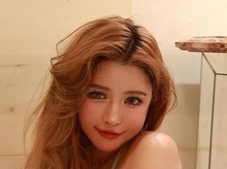 微密圈 - 高清作品集，不止是于芷晴的紫色比基尼，还有那隐约的“如果我也能这样穿”。
