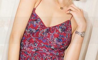 克拉女神 - 依依：这娇艳的玉体到底有几点能看？原图资源奉上！