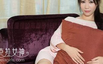 克拉女神 - 这张僮僮的高跟萌妹壁纸，真让人想坐下来喝杯茶，回味一下甜蜜的日子。