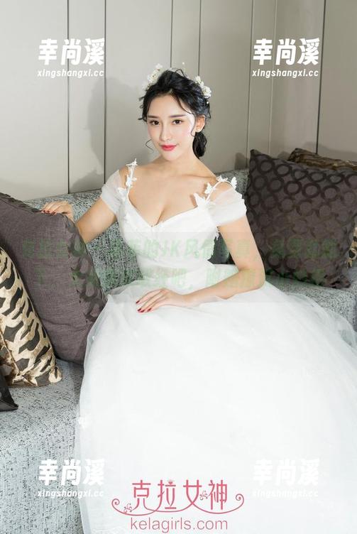 克拉女神 - 慕菲的JK风情写真，免费就能下，大家快来取经吧，附赠撩汉小妙招