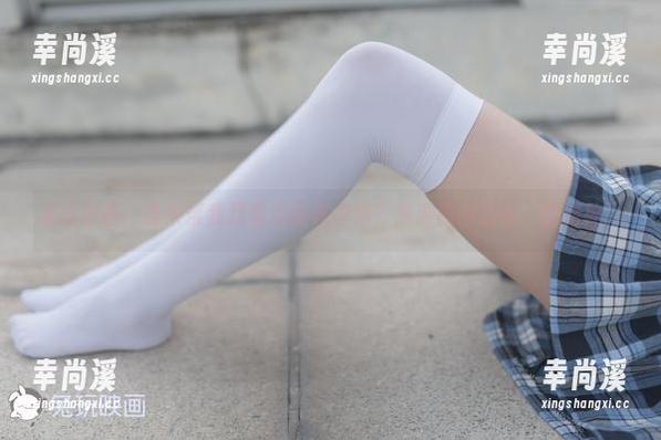 兔玩映画：谁来帮我顶着这阳光白裙？高清原图加身，别走神！