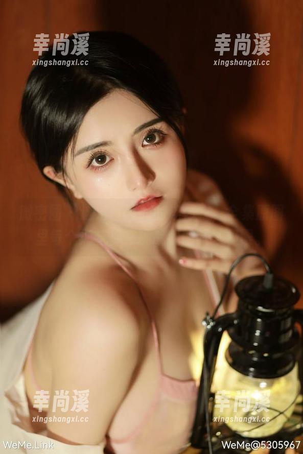 微密圈 - 这组古阿扎的连体衣，全集原图里每个细节都在挑战我的眼球极限。