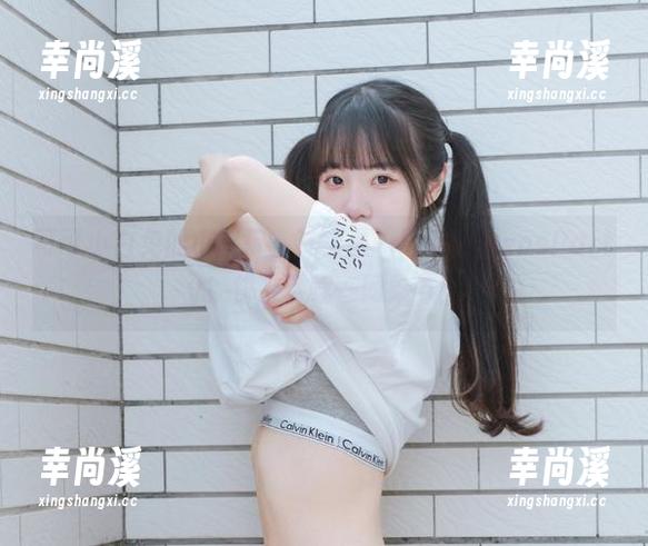 可可小白兔的小旅行，其实是一场隐秘的cosParty！快来下载一同参与！