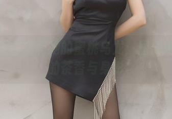小女巫露娜和她的蜜桃乌龙：图册中翩翩的茶香与身影