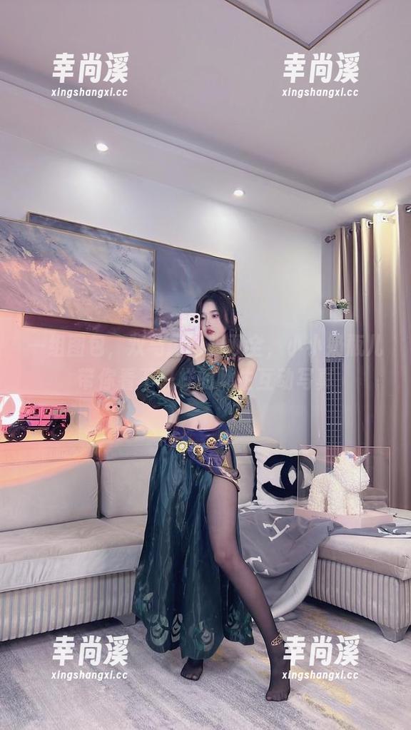 一组图包，双马尾制服双全，小小奶瓶儿带你看不一样的师生互动写真