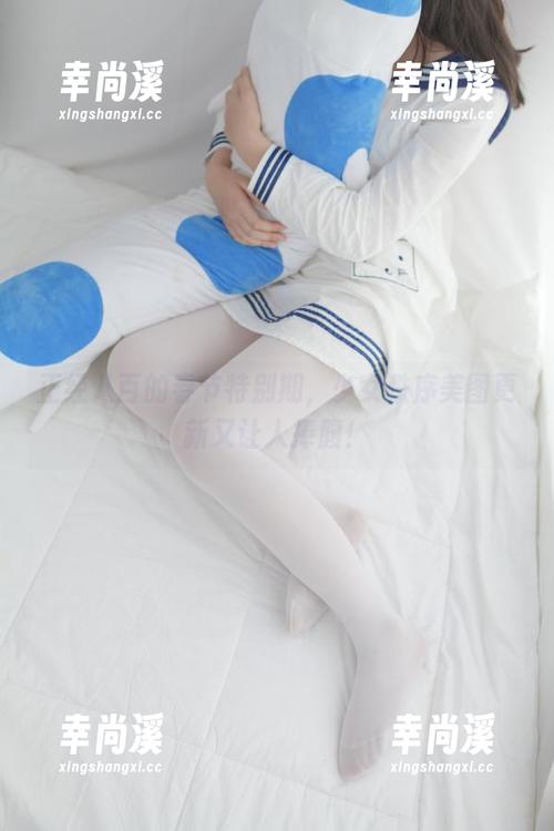 正经八百的春节特别期，少女秩序美图更新又让人捧腹！