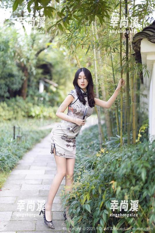 尤蜜荟 - 这是娜露Selena的居家写真集，你确定不下载一块儿瞧瞧她的“日常”？