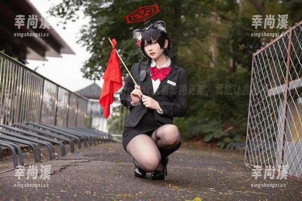 屿鱼yukako 屿鱼yukako的MNFMogador水着套图更新,竟然让我有点想多了…