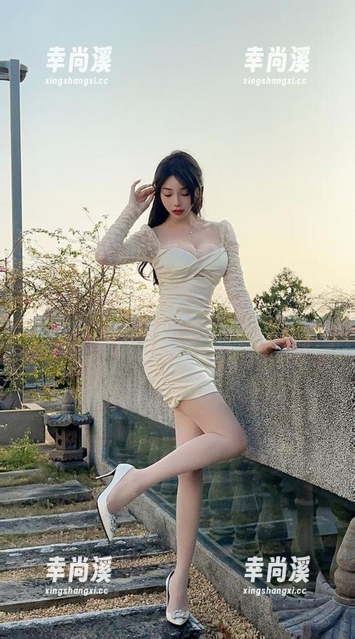 微密圈 - 图片中的徐莉芝Booty，兔女郎的时间去哪儿了？