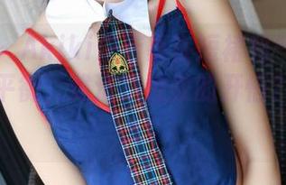 推女神 - Akiki朱若慕在短裙和气温之间找到了平衡，难道是道教的开悟？尽在图集！
