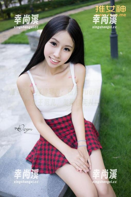 推女神 - 高清写真：伍月yuer自成一派的女王范儿，美到你无从挑剔