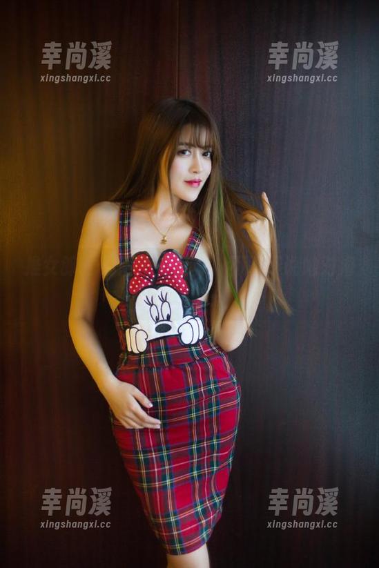 推女郎 - 易阳海边写真，不得不说她对海的理解…