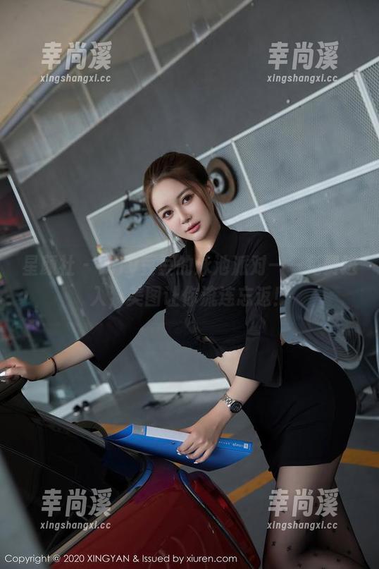 星颜社 - Vily豆豆的泳池派对——免费进入，美图让你流连忘返！