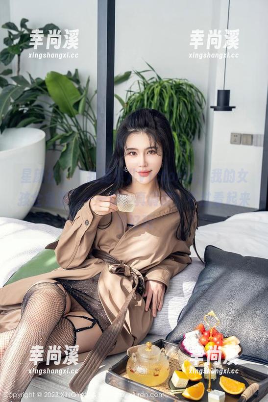 星颜社 - “我是果儿Victoria，我的女孩全免费”——哦，真调皮，不过看起来很好玩