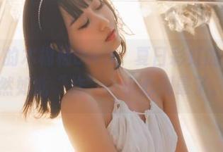 原图里的木棉棉OwO，夏日彩虹的颜色竟然如此“炸”，小心别晕了。