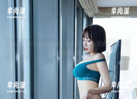 微密圈 - 这不是你的意外，果儿Victoria怼拍合集就在网盘等你来翻牌！