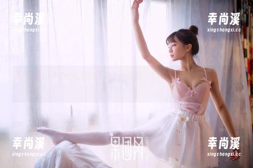 果团网 - little贝壳喵的浴室小剧场：全能全集原图，不容错过！
