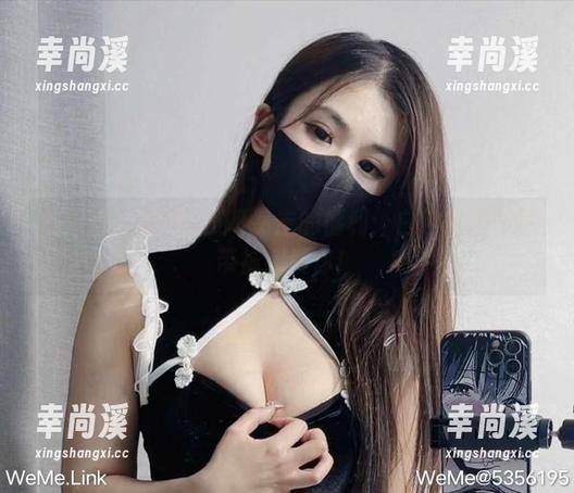 微密圈 - 被桃沢樱呀袭击的福利：白色裹胸和吊带袜我爱你！