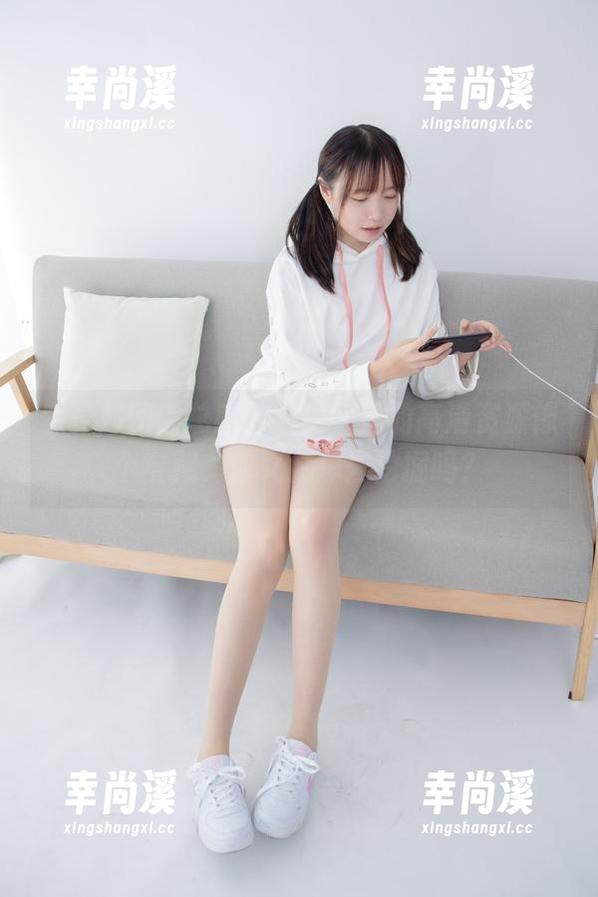 森萝财团，总感到白丝学妹的高清资源像个宝藏，你又会想去挖掘吗？