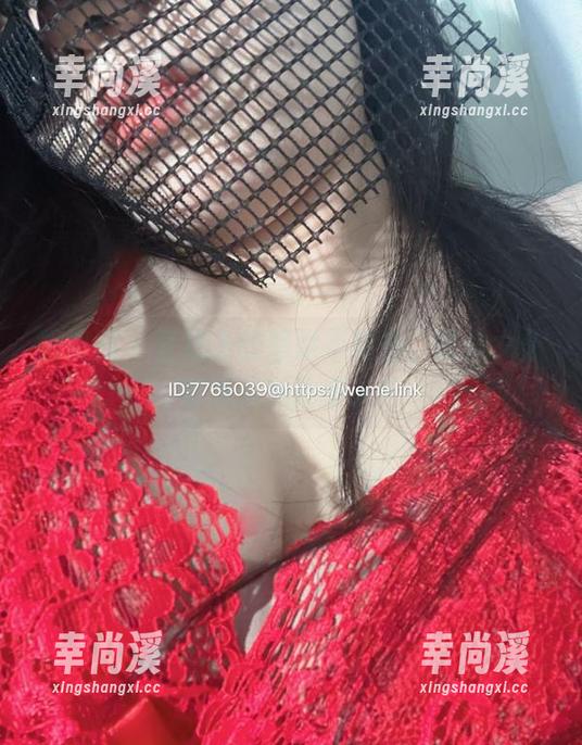 微密圈 - 壁纸上的楚楚不吃鱼，蕾丝女仆装怎么如此撩人？