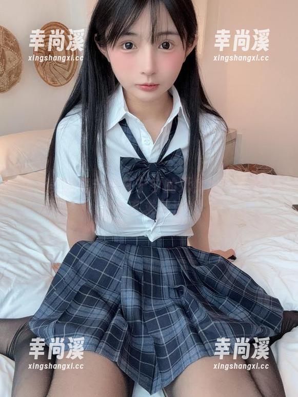 免费美图直击樱井宁宁的死库水：她的泳衣也在求关注！