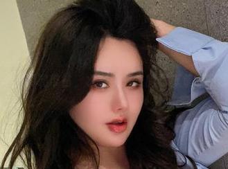 微密圈 - 半透明和带钻，水蜜桃米米的写真集干嘛那么复杂？