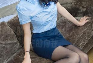 爱蜜社 - 在妤薇Vivian的“御姐”里流连，图包中的每个姿态都让人有种不由自主的向往。