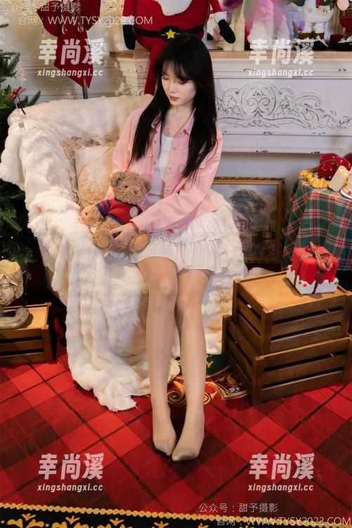 甜予摄影-齐齐 甜予摄影 - 齐齐的私房JK写真:穿着校服的深思熟虑