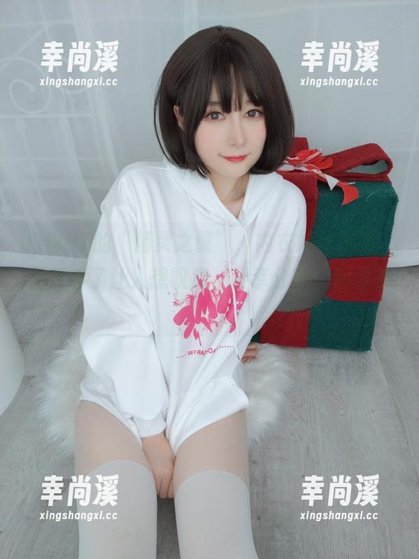 白银81的“精灵之翼”，内衣如此优雅，图片看了让人想叹息，分享分享，别藏着！